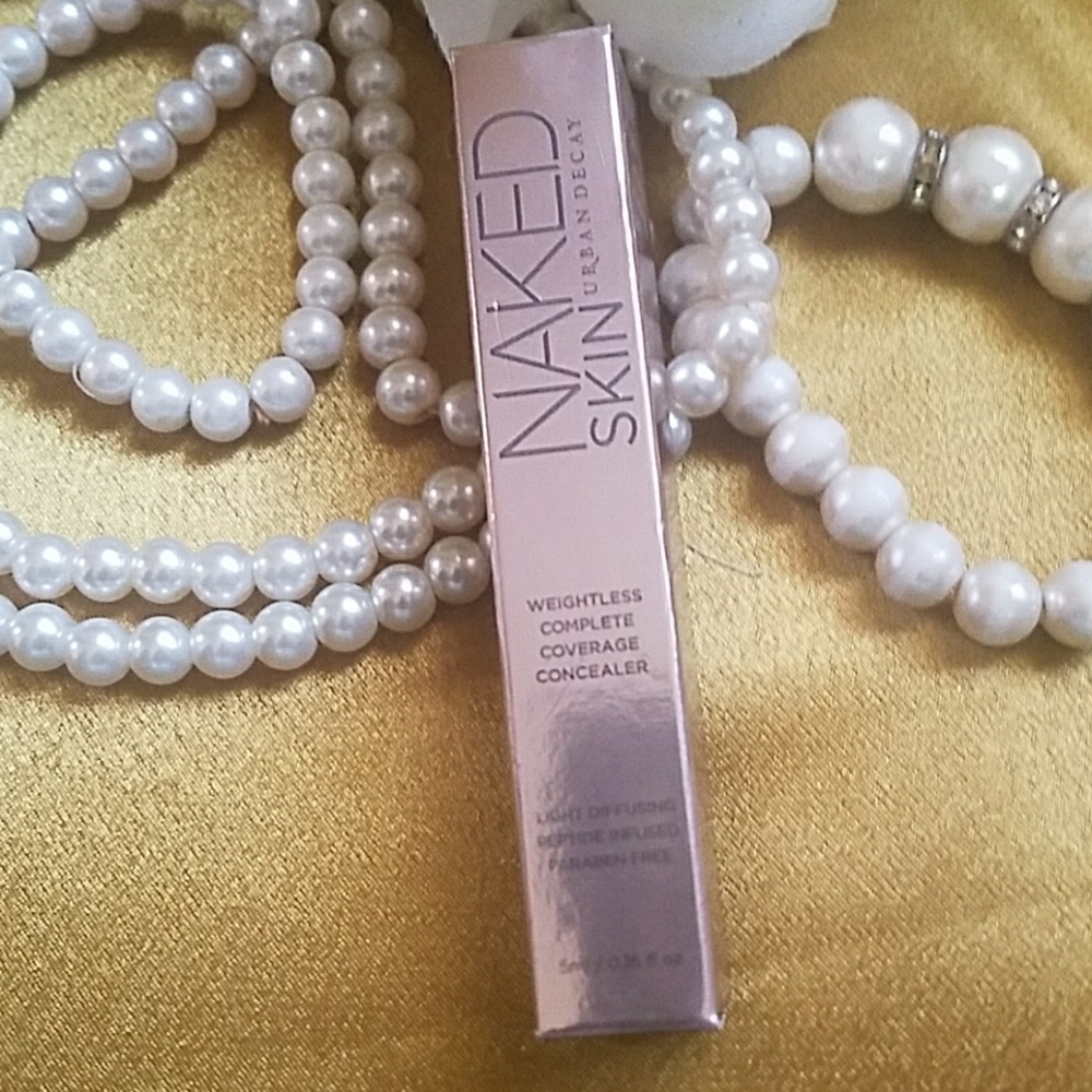 Urban Decay Concealer in Medium Neutral